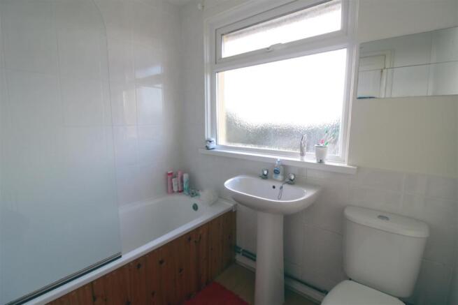 Bathroom.JPG