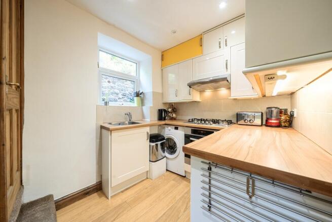 Kitchen 1
