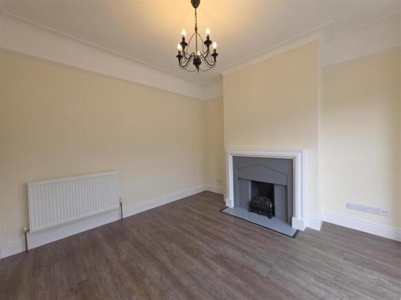 3 bed Terraced for sale Image 4