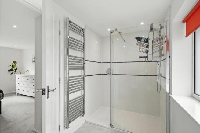 Bathroom 1 Ensuite