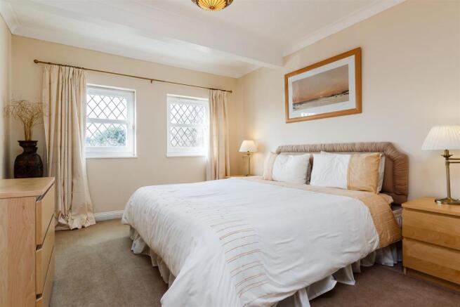 8278176-interior19.jpg