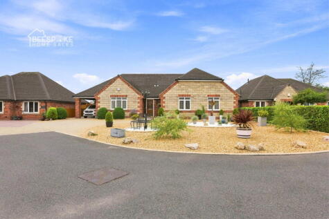Nursery Gardens, Rainworth
