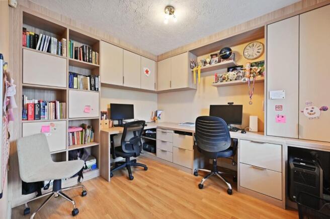 Photo 8