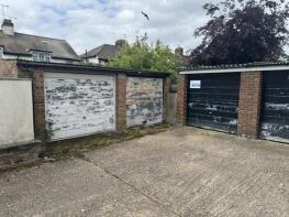 1, Lawnswood, Manor Road, Barnet EN5 2LJ
