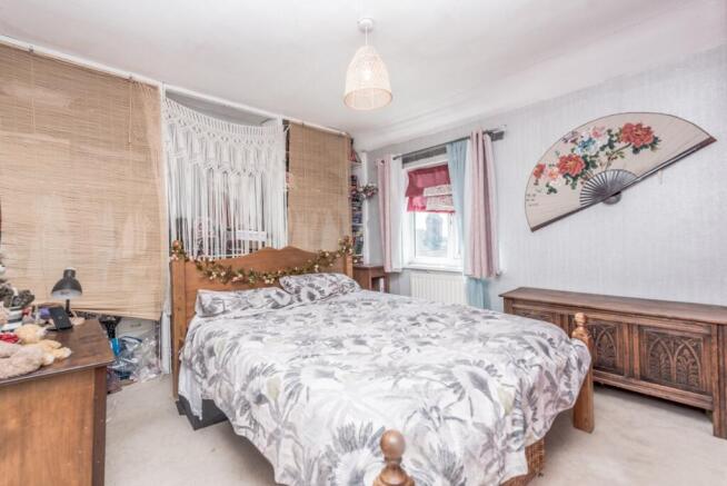 3 bed Semi-Detached for sale Image 10