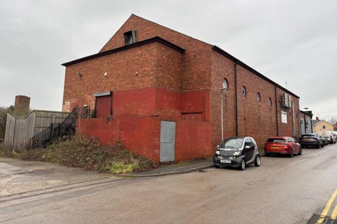 The former Pocket Sports Bar, Doncaster Road, Langold, Nottinghamshire, Worksop, S81 9QL