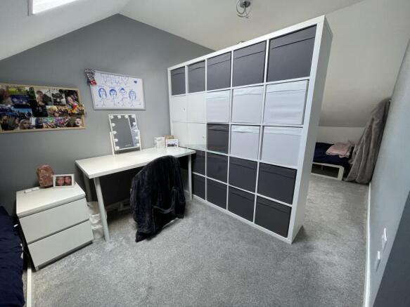 Bedroom 4b.JPG