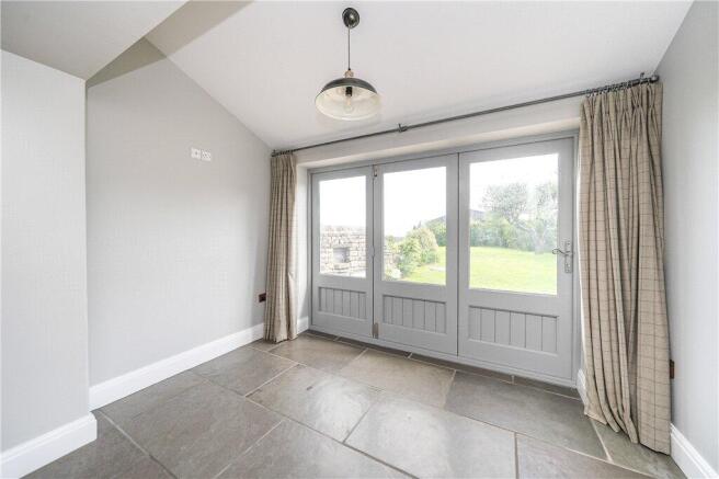3 bed House to rent Image 12