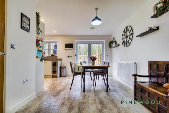 Kitchen / Dining Room