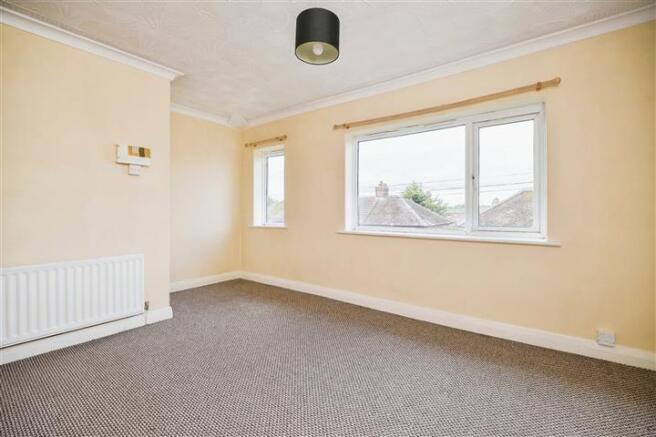 2 bed Terraced to rent Image 8
