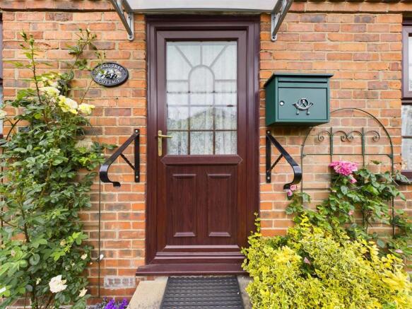1 bed Cottage for sale Image 9
