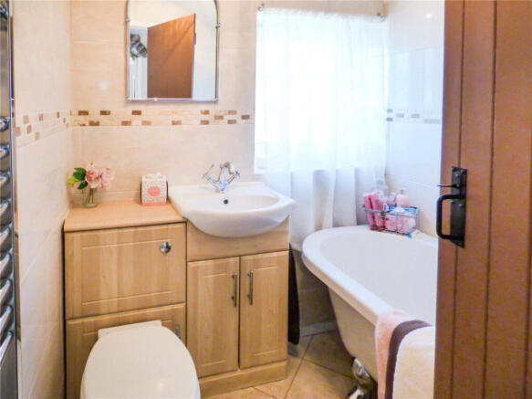 2 bed Semi-Detached for sale Image 11