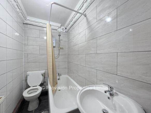6 bed Flat to rent Image 8