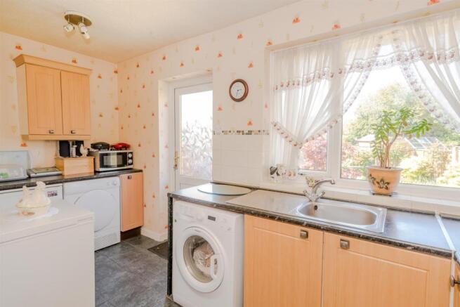 Rutland Road, Cannock, WS122EQ-11.jpg