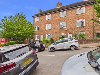 Risborough Court, Muswell Hill, London, Greater London, N10 3PP