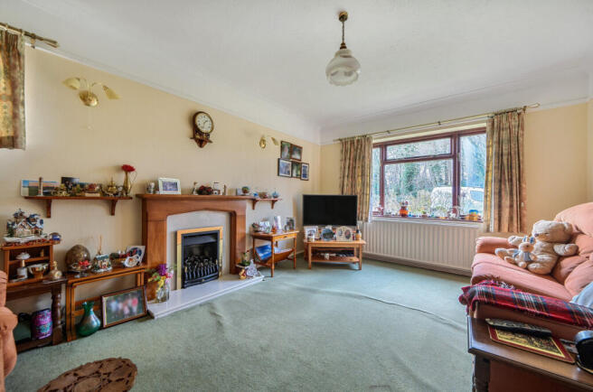 1396738-19-6967a0...