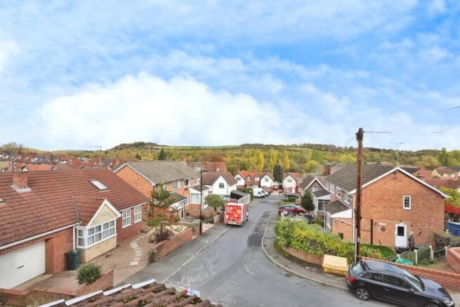 3 bed Semi-Detached for sale Image 4