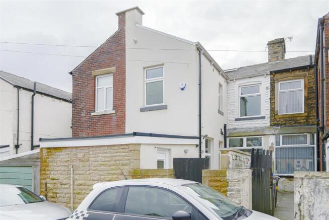 4 bed Terraced for sale Image 12