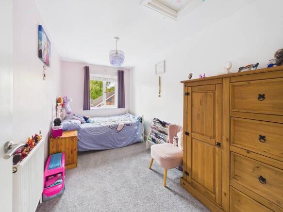 3 bed Semi-Detached for sale Image 10