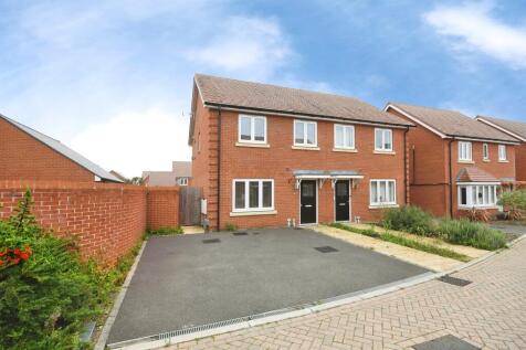 Lee Close, Halstead