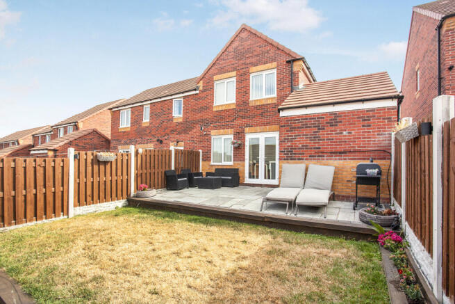 3 bed Semi-Detached for sale Image 11