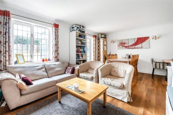 Sitting/Dining Room