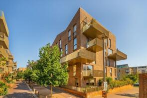 Flat 4, Halyards Court, Durham Wharf Drive, Brentford TW8 8FB