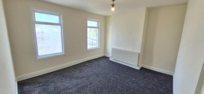 4 bed Terraced for sale Image 8