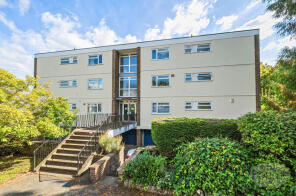 9, Hilgay Court, Hilgay, Guildford GU1 2ED