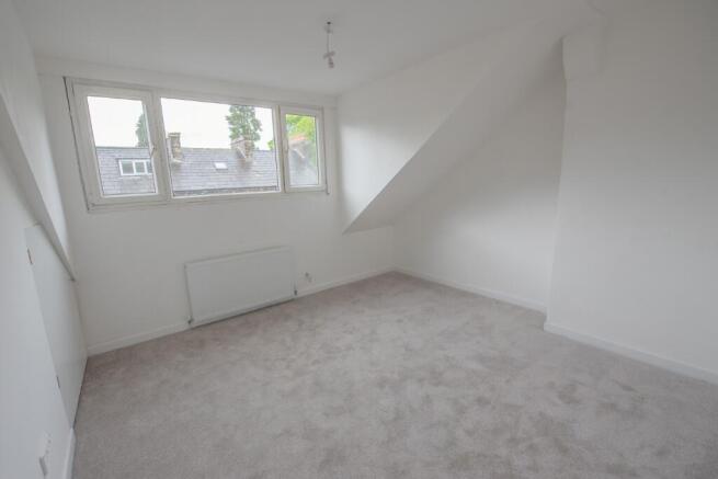 4 bed Terraced for sale Image 9