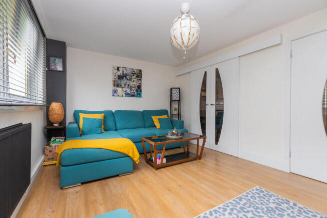 80a Alice street paisley  PA2 6DZ L-3