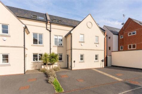 Alveston Mews, Alveston Place, Leamington Spa, Warwickshire, CV32