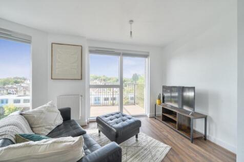 Ferdinand Court, Adenmore Road, London SE6 4BG