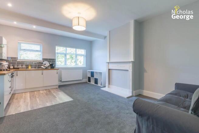 Sandford Road 101 flat 3 lounge.jpg