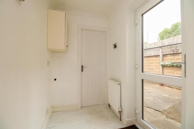 3 bed Semi-Detached for sale Image 5