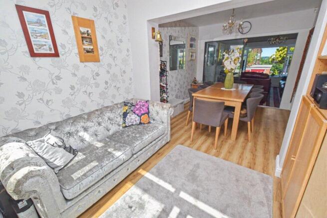 3 bed Semi-Detached for sale Image 6
