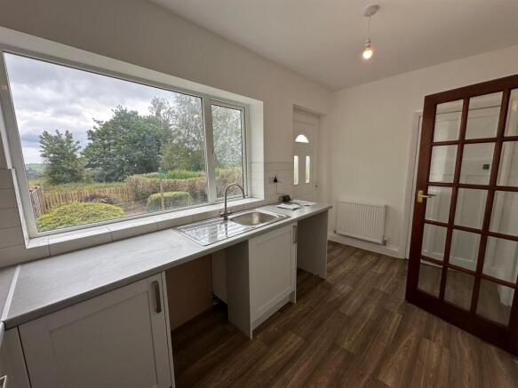 2 bed Terraced for sale Image 5