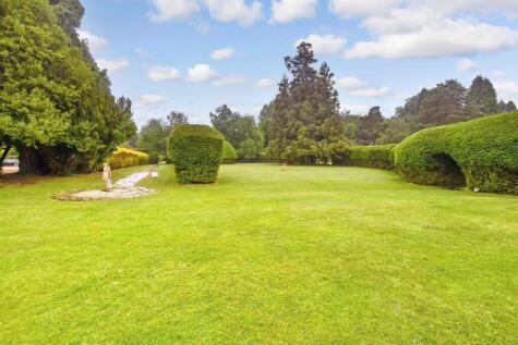 Forest Road, Horsham, West Sussex
