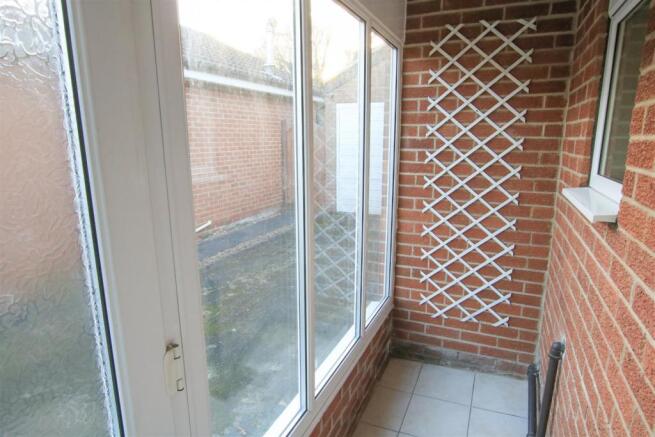 ENTRANCE PORCH