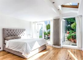 Flat 162a, 162a-162b, Liverpool Road, London N1 1LA