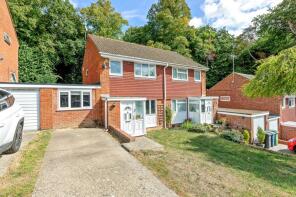 22, Clearbrook Close, High Wycombe HP13 7BQ