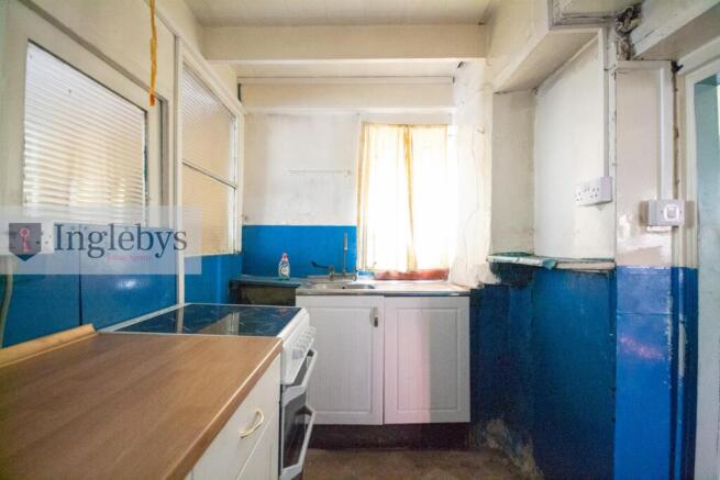 3 bed House for sale Image 6