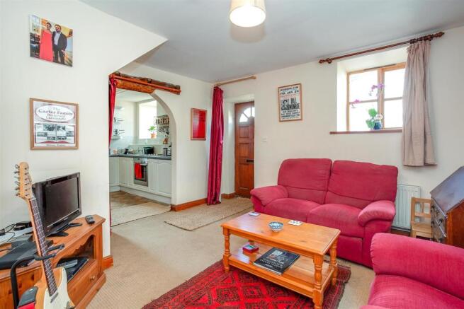 Living Room 3.jpg