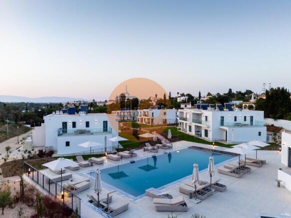 Swimming Pool #PRIMELIFE #CARVOEIRO #PREMIUM #CASASDOSOTAVENTO