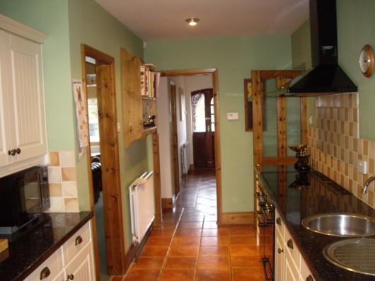 Kitchen to hall