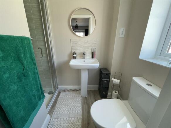 Ensuite shower room