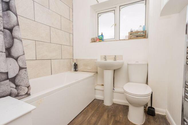 Family Bathroom 