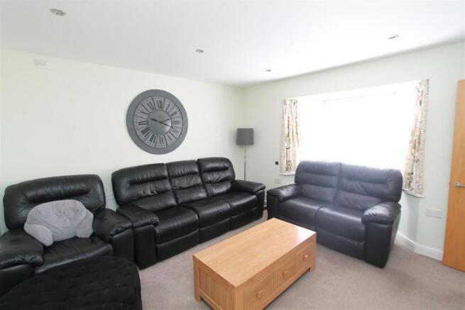 Living Room.JPG