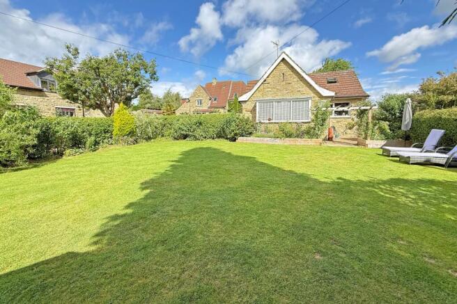 3 bed Detached for sale Image 7
