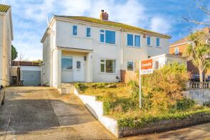 37, Frobisher Green, Torquay TQ2 6JJ